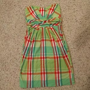 Plaid dress with pockets!